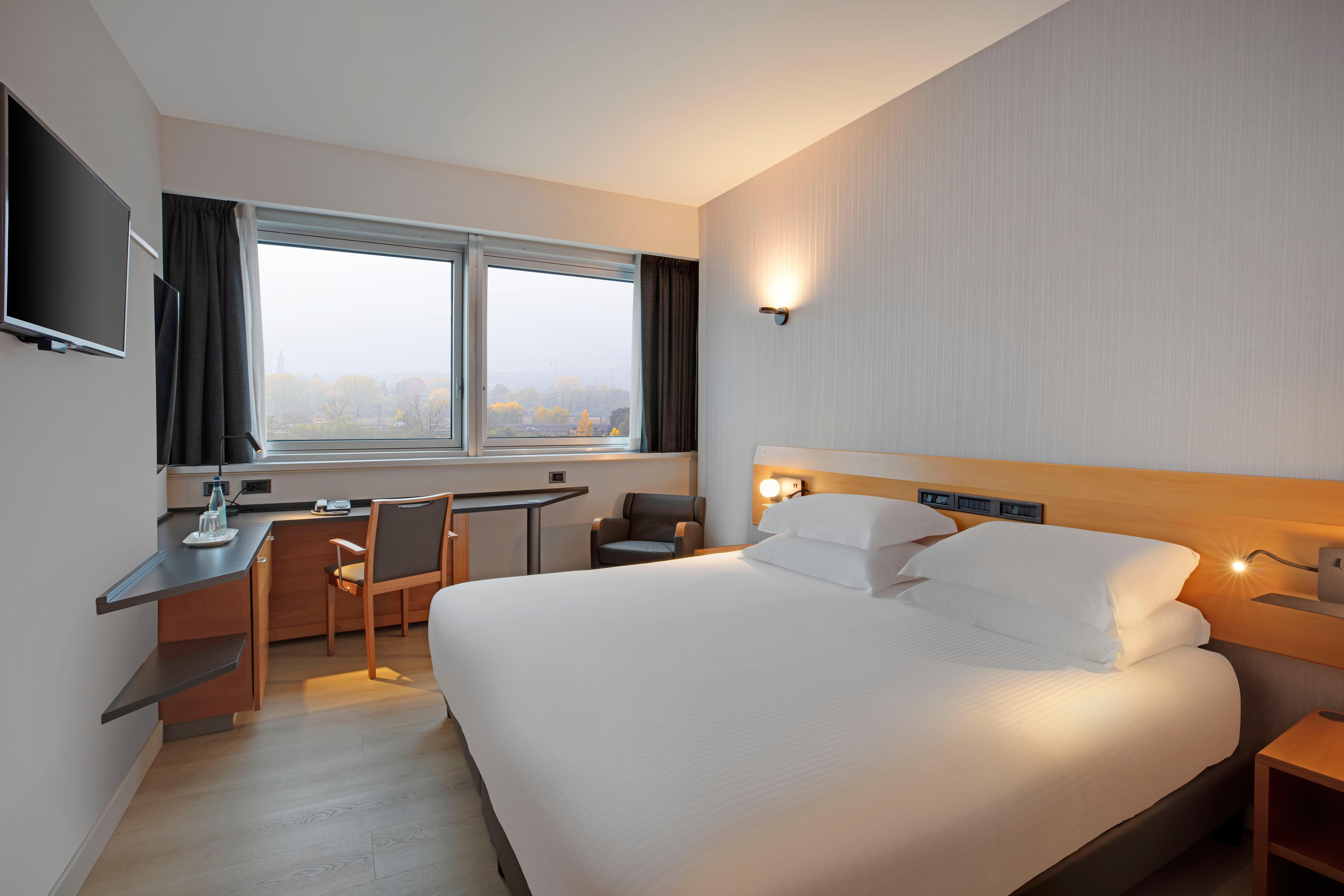Готель Crowne Plaza Milan Linate By Ihg Сан-Донато-Міланезе Екстер'єр фото