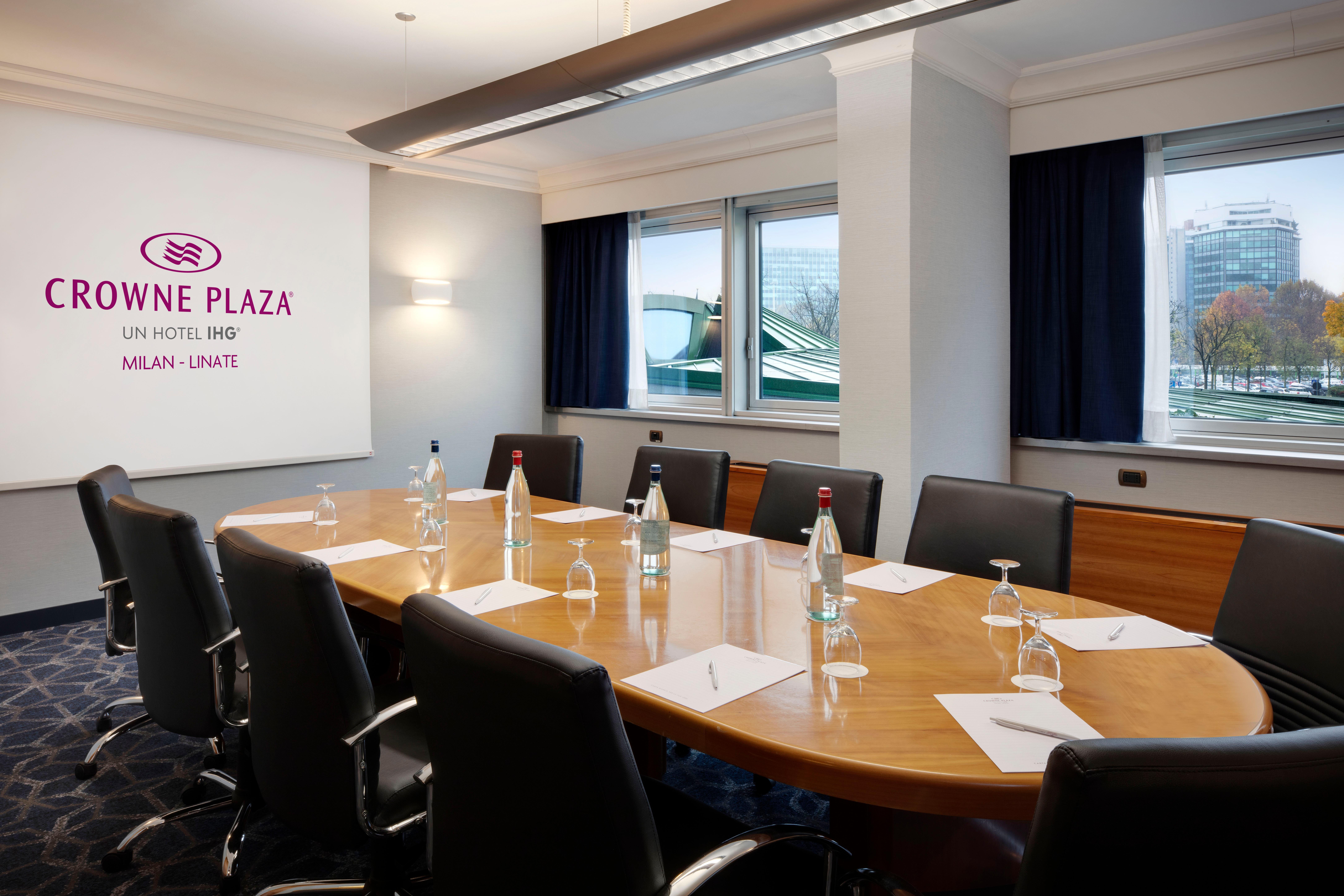 Готель Crowne Plaza Milan Linate By Ihg Сан-Донато-Міланезе Екстер'єр фото