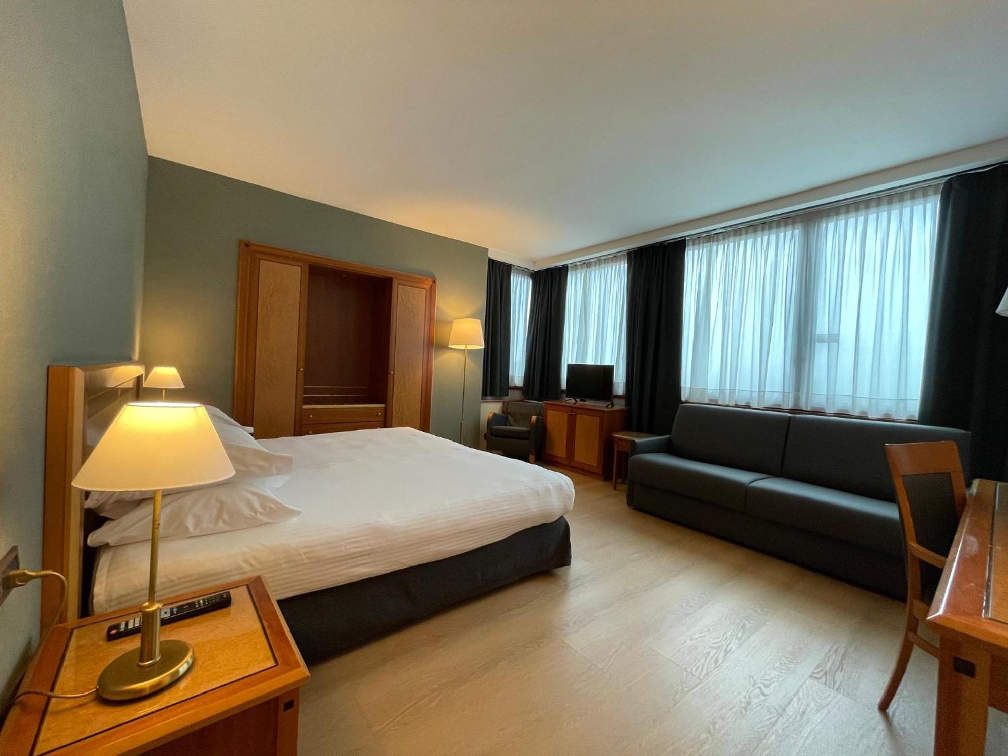 Готель Crowne Plaza Milan Linate By Ihg Сан-Донато-Міланезе Екстер'єр фото