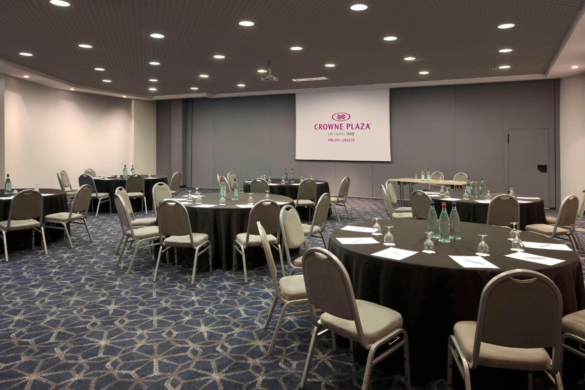 Готель Crowne Plaza Milan Linate By Ihg Сан-Донато-Міланезе Екстер'єр фото