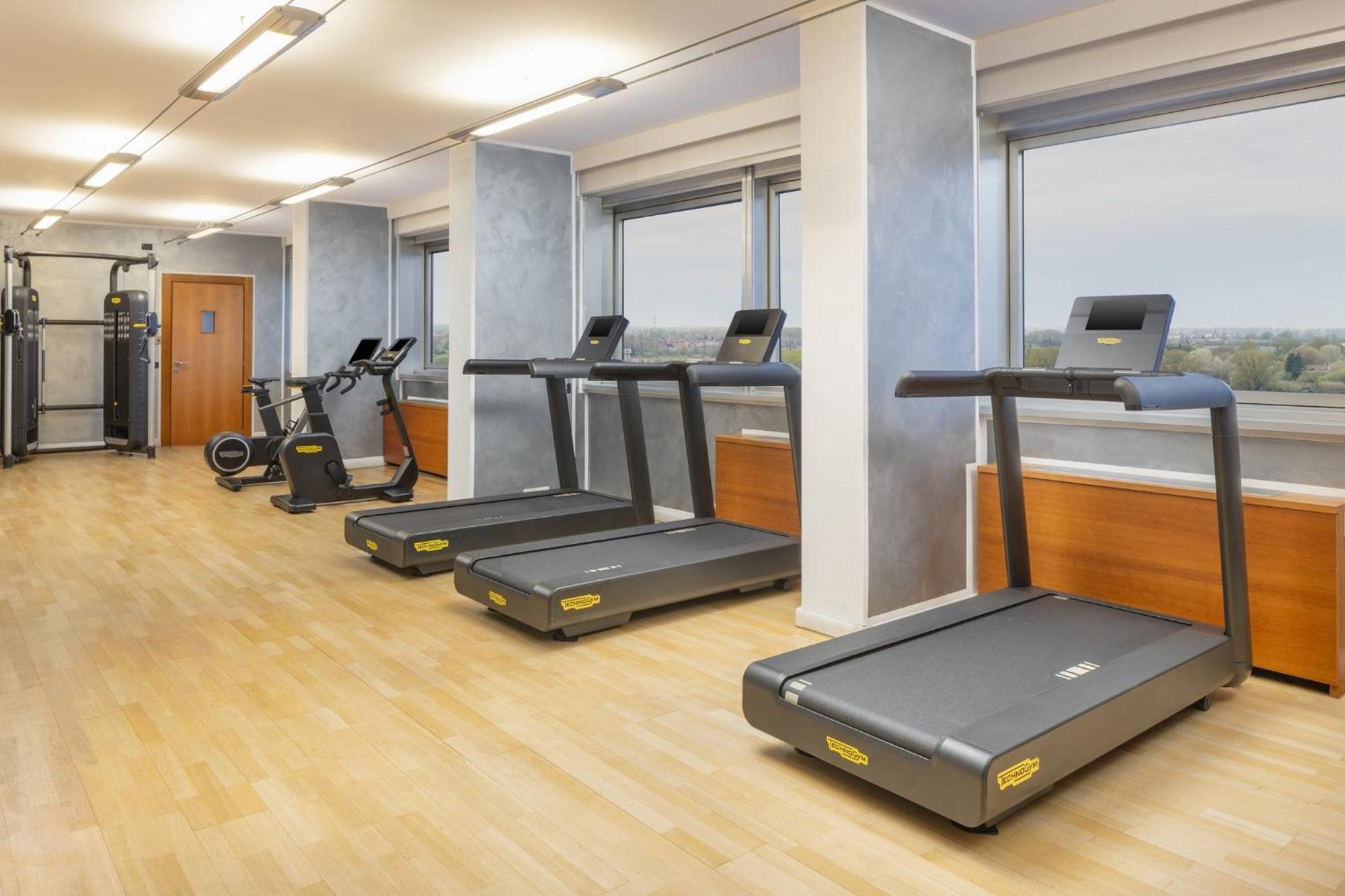 Готель Crowne Plaza Milan Linate By Ihg Сан-Донато-Міланезе Екстер'єр фото