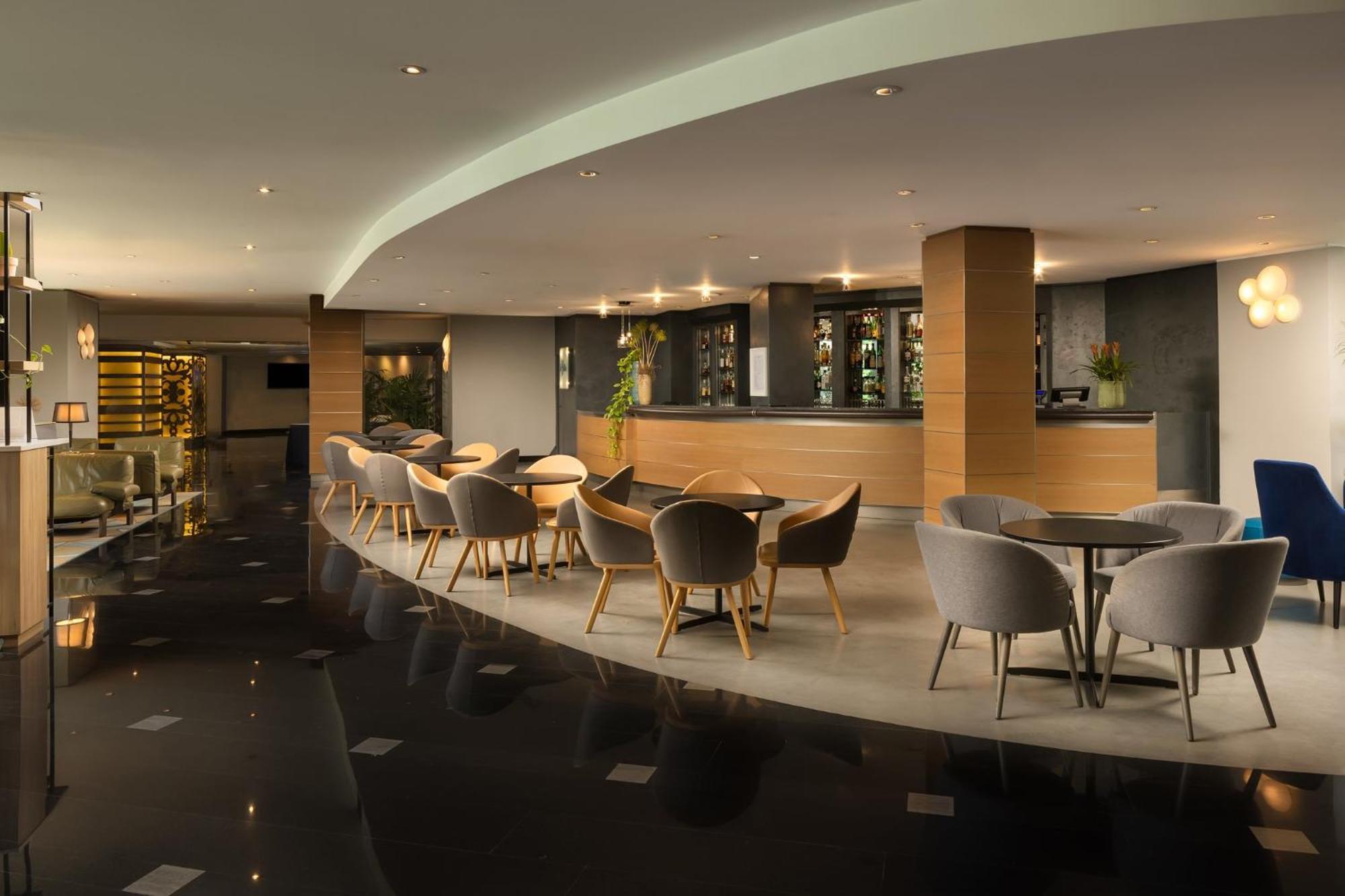 Готель Crowne Plaza Milan Linate By Ihg Сан-Донато-Міланезе Екстер'єр фото